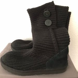 UGG Cardy II Black Boots, Size 5 in Kids